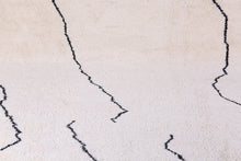 Load image into Gallery viewer, Moroccan Rug | Beni Ourain C3